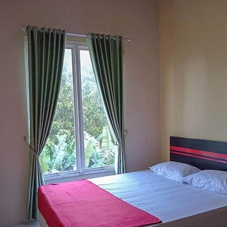 Rama Shinta Homestay Near Gembira Loka Zoo Redpartner Yogyakarta Exteriör bild