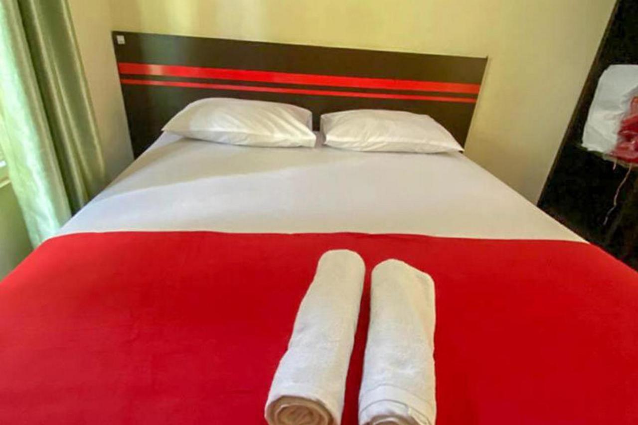 Rama Shinta Homestay Near Gembira Loka Zoo Redpartner Yogyakarta Exteriör bild