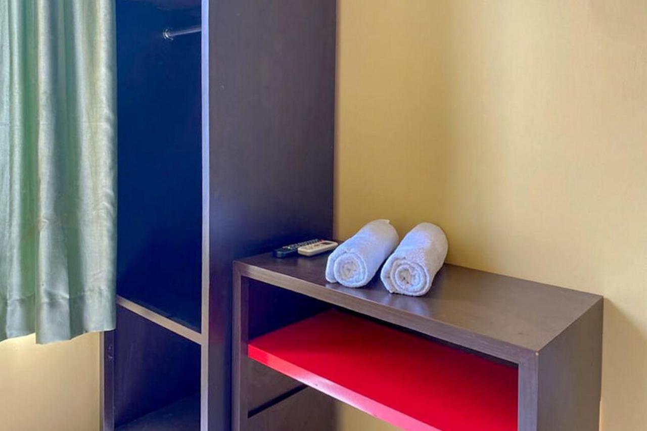 Rama Shinta Homestay Near Gembira Loka Zoo Redpartner Yogyakarta Exteriör bild