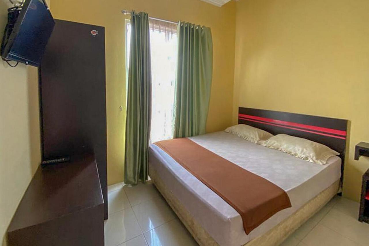 Rama Shinta Homestay Near Gembira Loka Zoo Redpartner Yogyakarta Exteriör bild